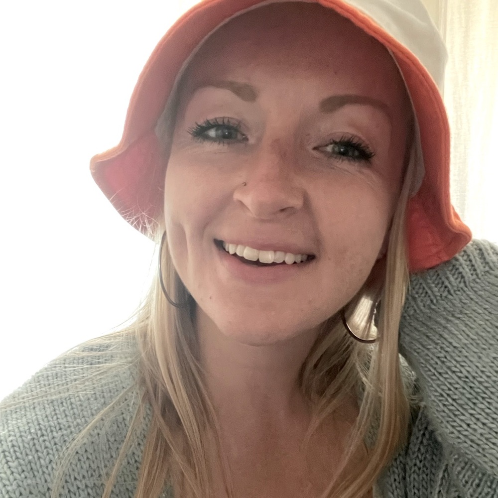 Meet your Posher, Marina
